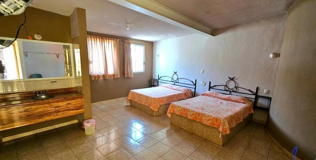 Hotel Xanti Morelia Buitenkant foto